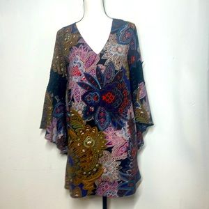 Cute Boho dress with bell sleeve and lace accents